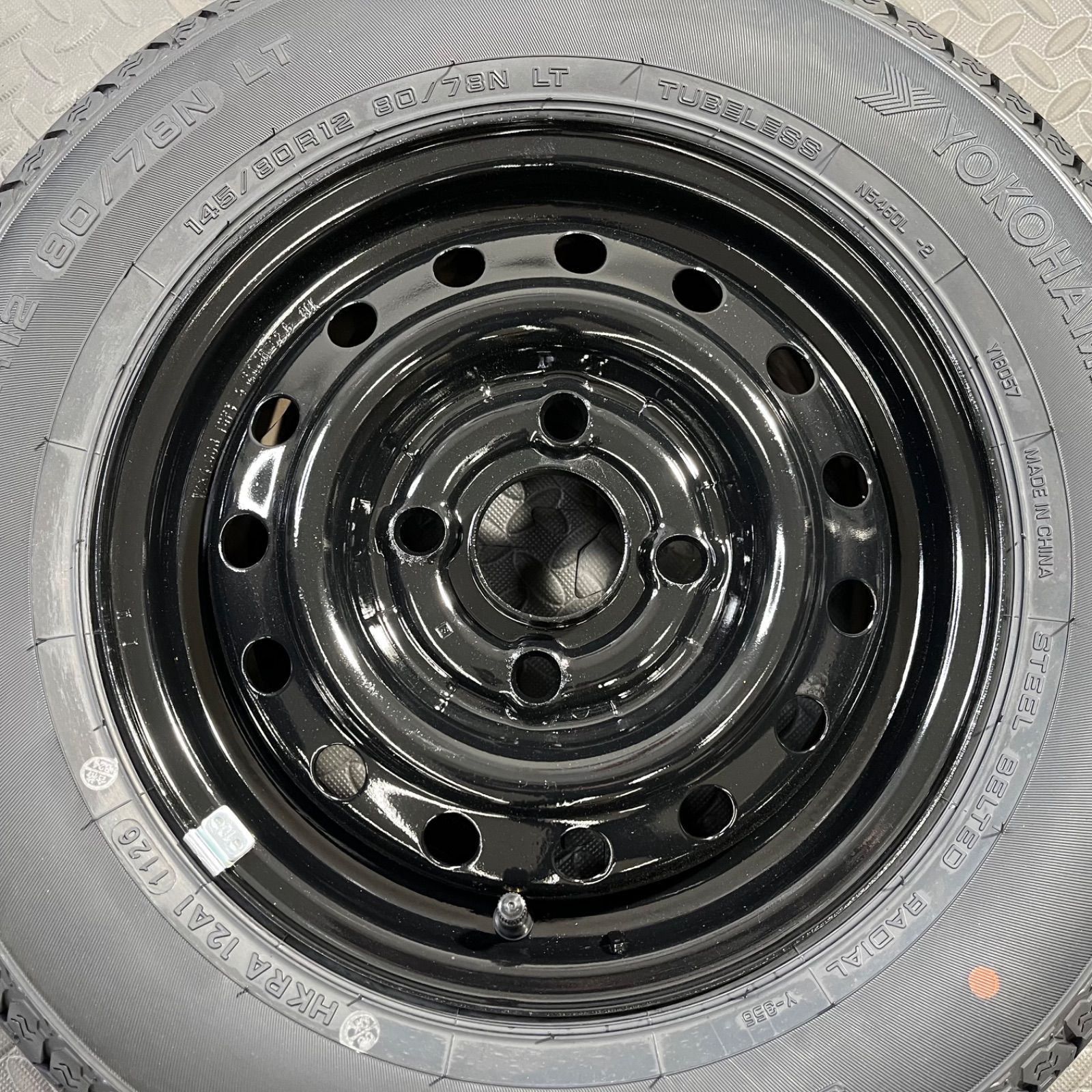 26年製 新品タイヤ 145/80R12 80/78N LT ヨコハマ スーパーバン356(夏 