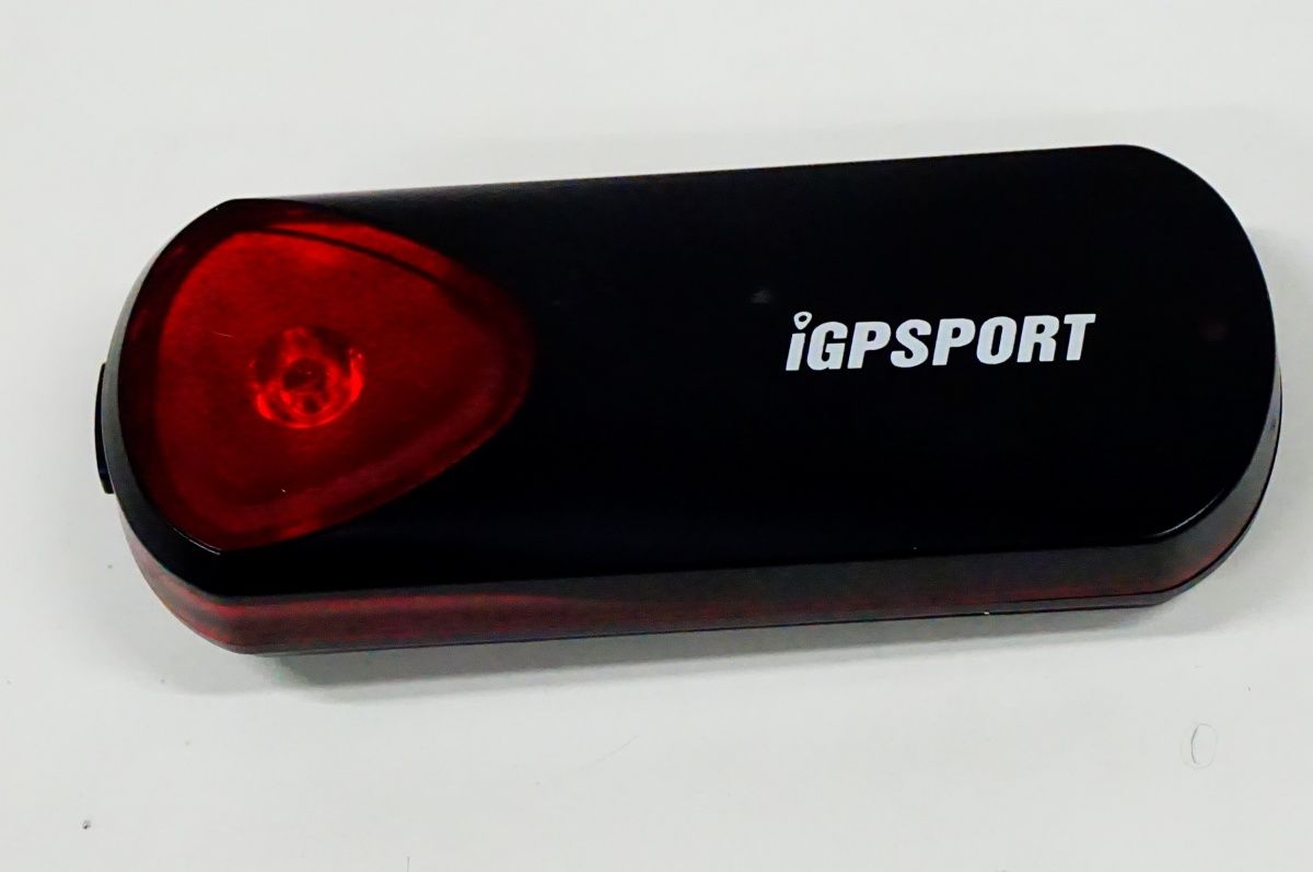 IGPSPORT 「アイジースポーツ」 VS 1800/SRTL SR30 ライトセット / バイチャリ名古屋大須店