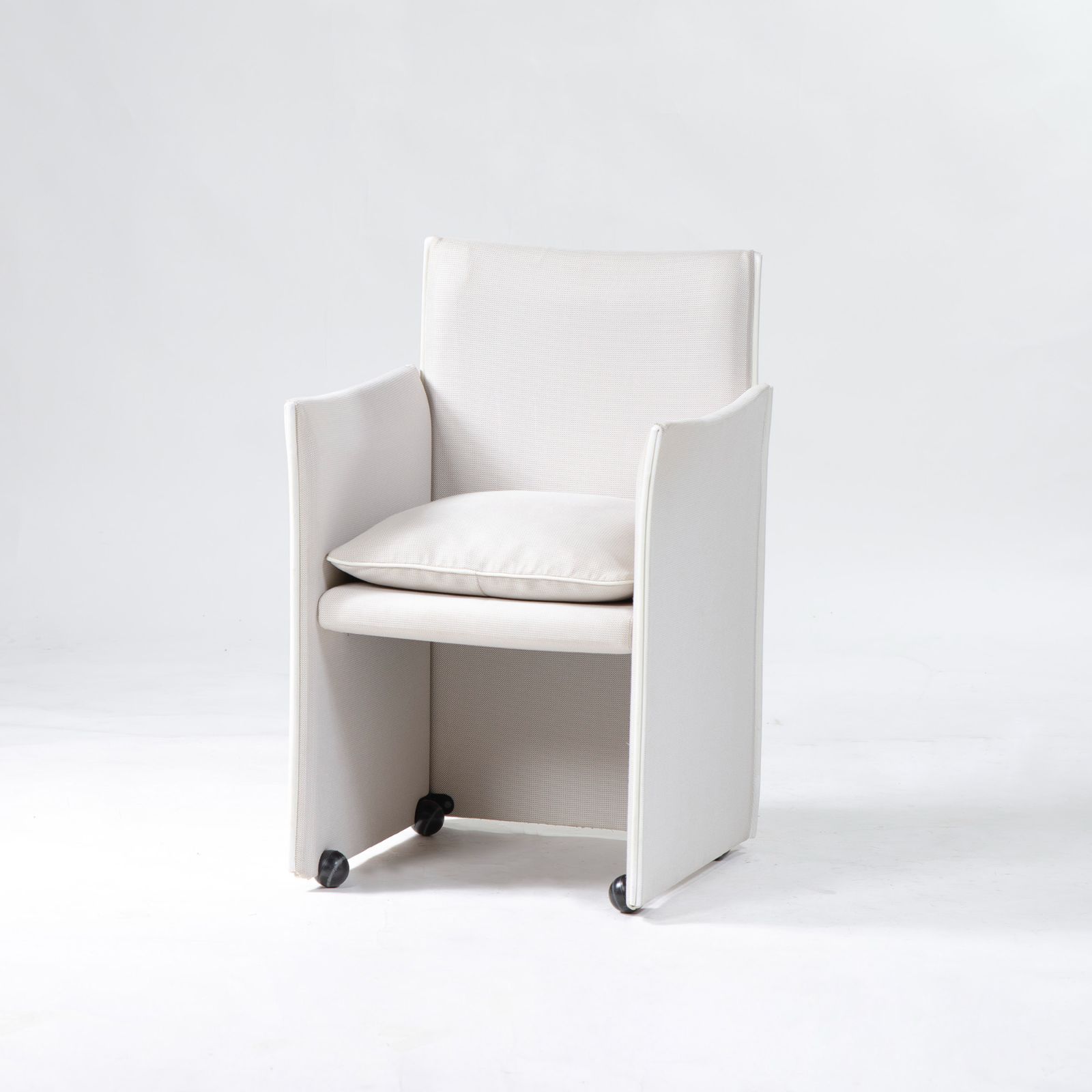 ヤ取終了4/29】≪zy389≫Cassina/カッシーナ 401 BREAK/ブレーク 高級 ヤ取終了4/29】≪zy389≫Cassina/カッシーナ 401 BREAK/ブレーク 高級