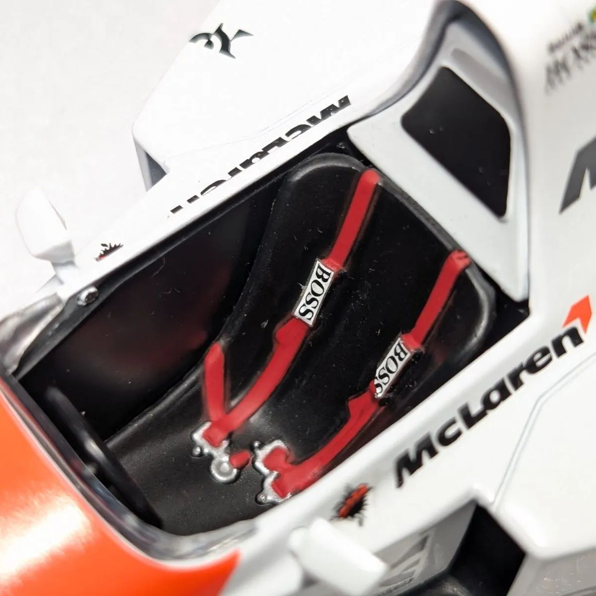 ミニチャンプス 1/18 マクラーレン MP4/8 アイルトン セナ セナ初期製品 1/18 ミニチャンプス マクラーレンMP4/8 アイルトン