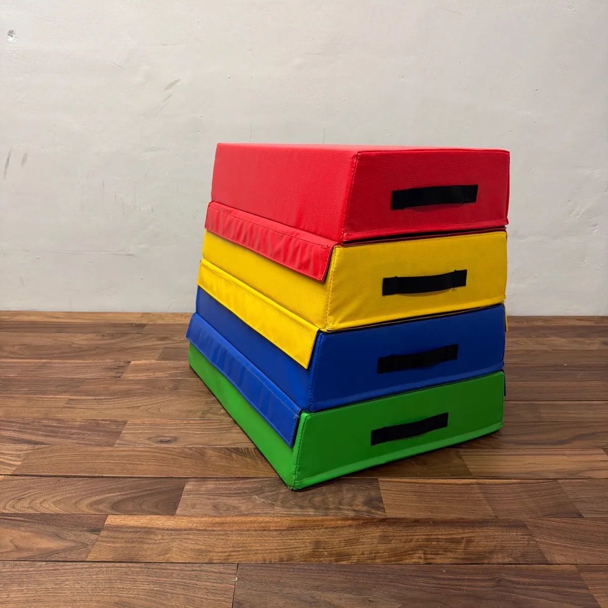KaRaDaStyle ジョイント式ソフト跳び箱 4段セット 子ども用、家庭用 