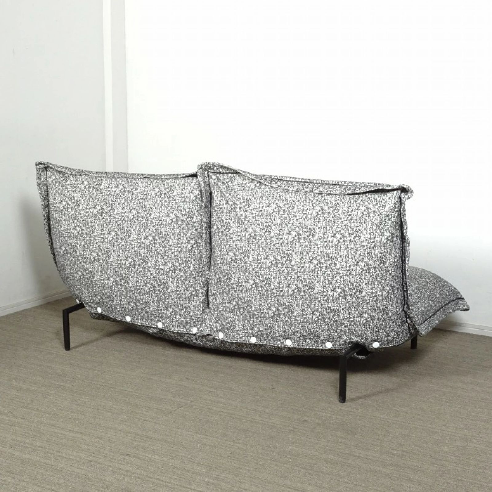 ◾︎SELUNO◾︎ 【短期展示美品】Ligne Roset リーンロゼ CALIN-1