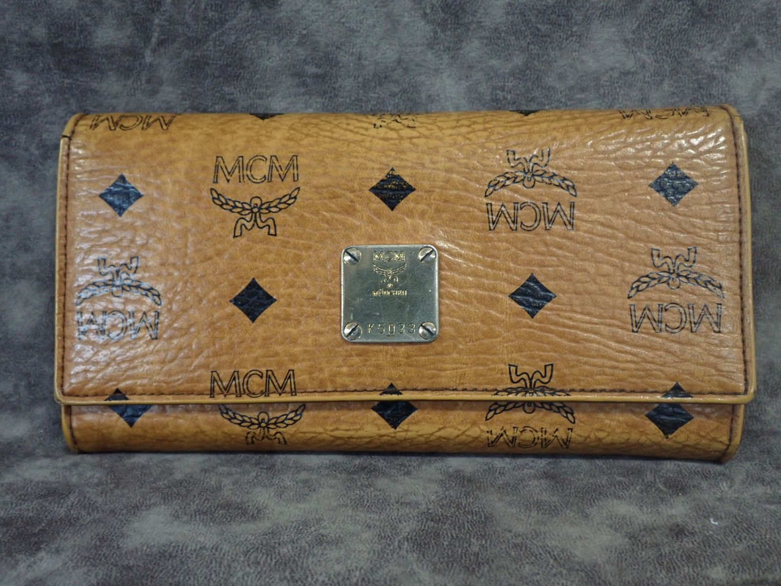 MCM エムシーエム 長財布 三つ折り ヴィセトス柄 ブラウン キャメル