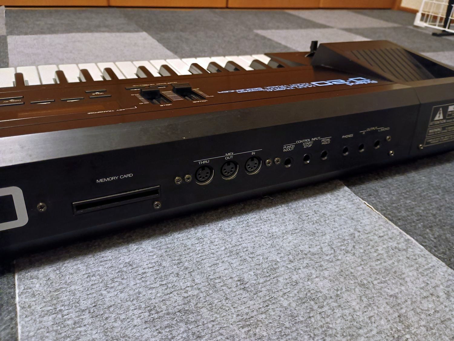 【ジョグダイヤル誤動作、フロッピードライブ認識せず】KORG シンセサイザー　トリニティ　【ハードオフ八王子めじろ台店】 ジョグダイヤル誤動作、フロッピードライブ認識せず】KORG