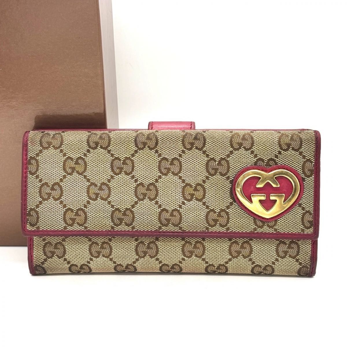 可愛さに、気品を添える。】 GUCCI 長財布 ラブリーハート GG 