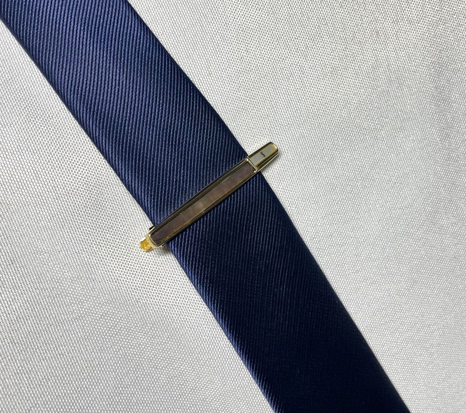 美品 YVES SAINT LAURENT イヴサンローラン YSLロゴ ピンク