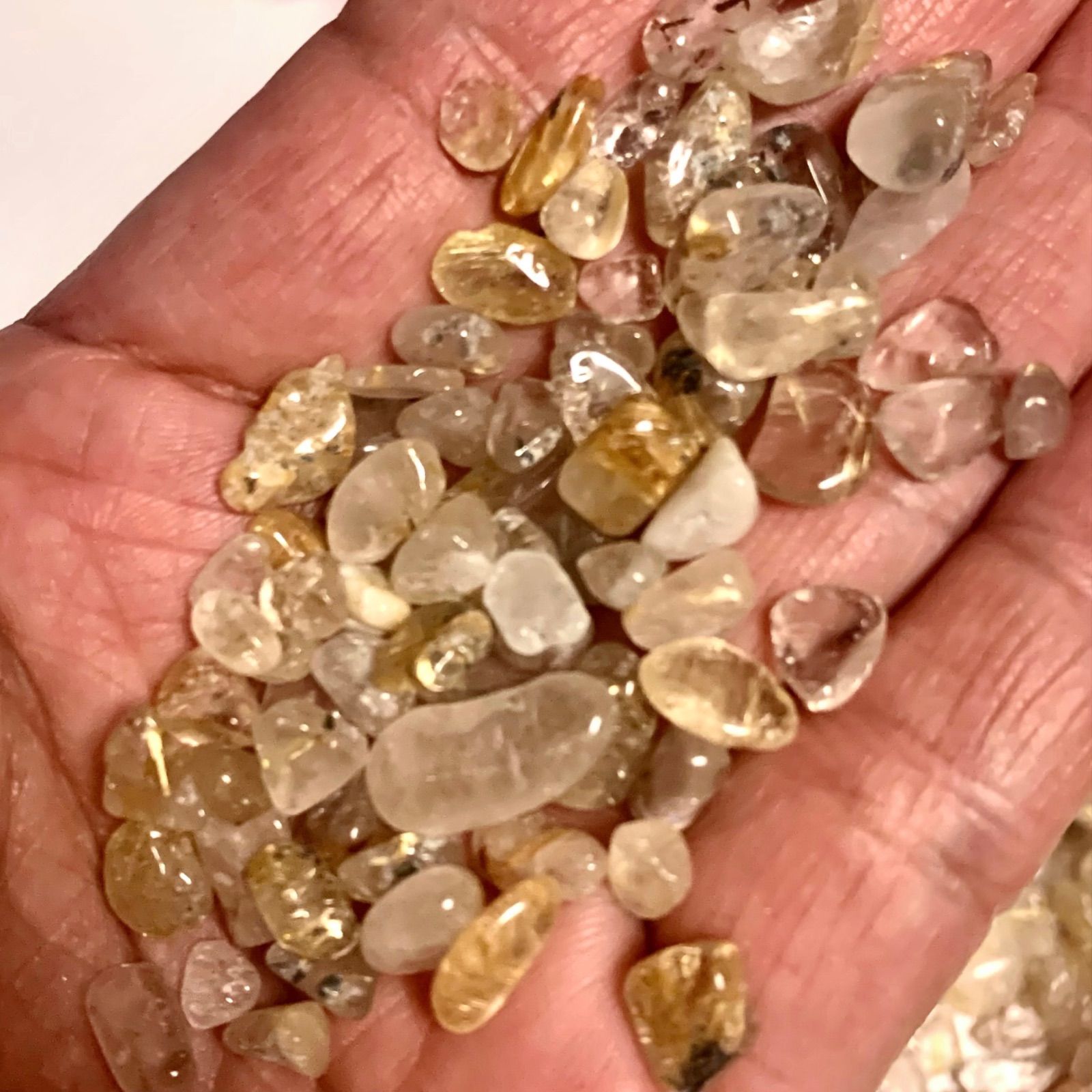 No.316ゴールドルチルクォーツさざれ石小粒タイプ(100g)穴無し/天然石 
