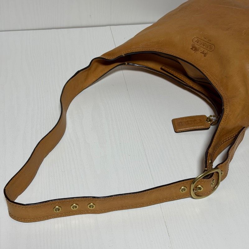 美品　COACH　コーチ　レザー　ショルダーバッグ　キャメルブラウン COACH コーチ レザー ショルダーバッグ キャメル ブラウン 本革 ワン
