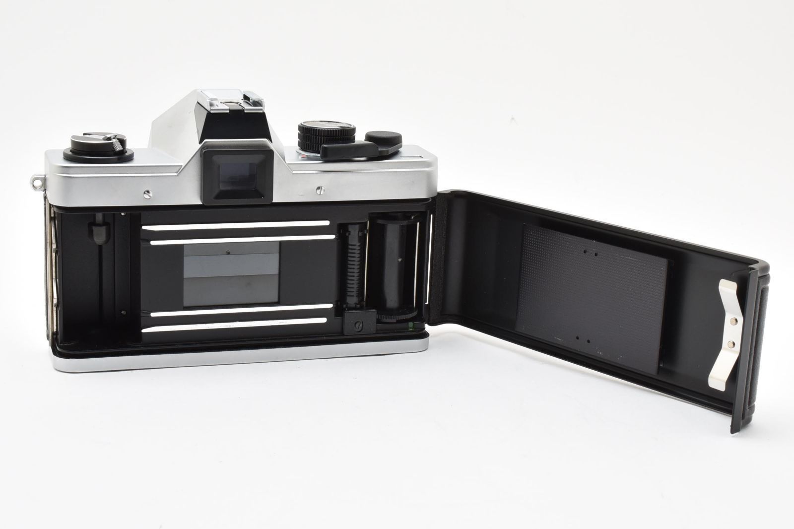 6964 【難あり品(ジャンク）】 Praktica Mtl5 B Slr Film Camera