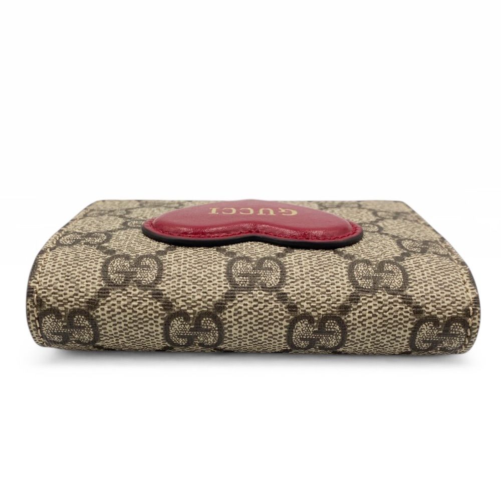 新品・未使用品】グッチ GUCCI GGスプリーム 二つ折り財布 ハート
