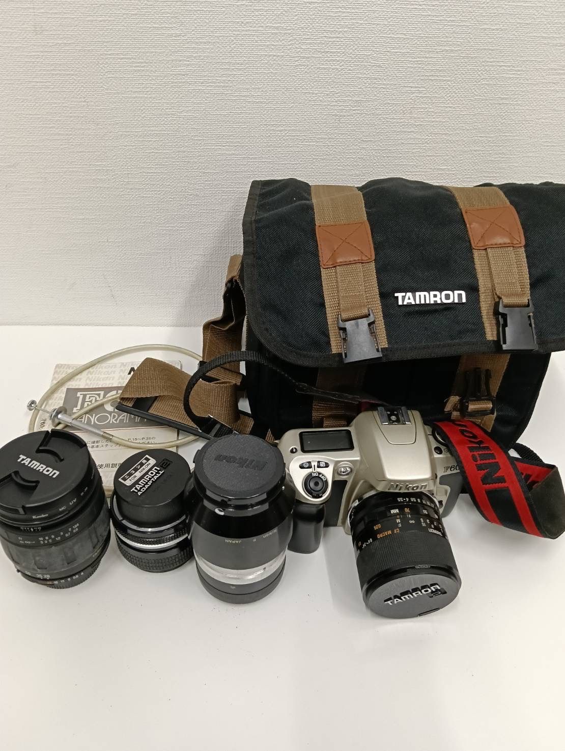 Nikon F60 フィルム一眼レフカメラ Tamronレンズ付き 中古品】 Nikonニコン F60 フィルムカメラ 一眼レフ & TAMRONタムロン