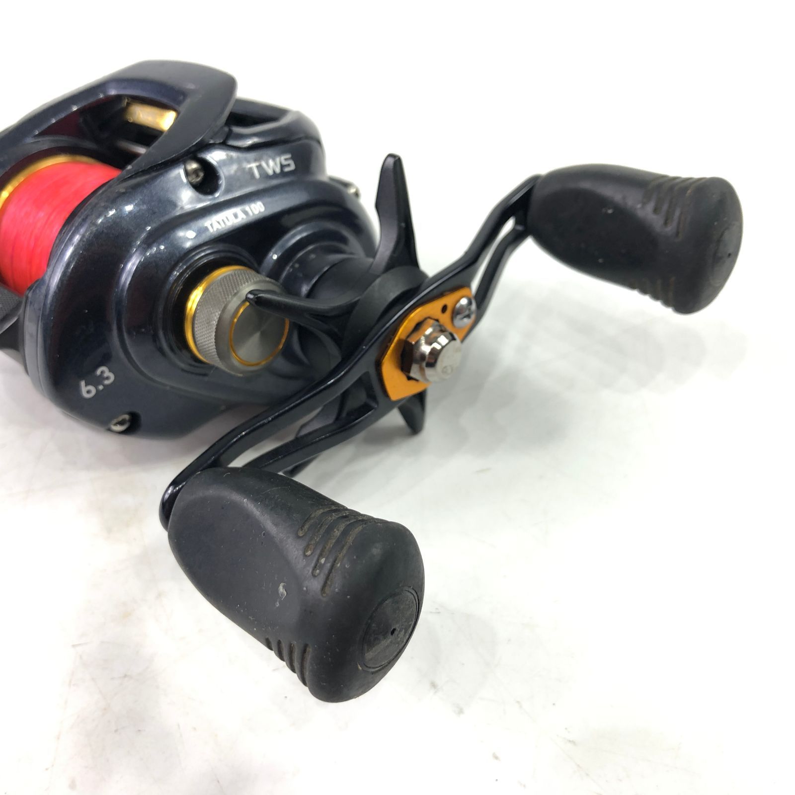 US ダイワ タトゥーラ TWS 100H 6.3 ベイト リール 右巻 ダイワ タトゥーラ 100 6.3 TWS 右巻き ベイトリール 中古品 | DAIWA