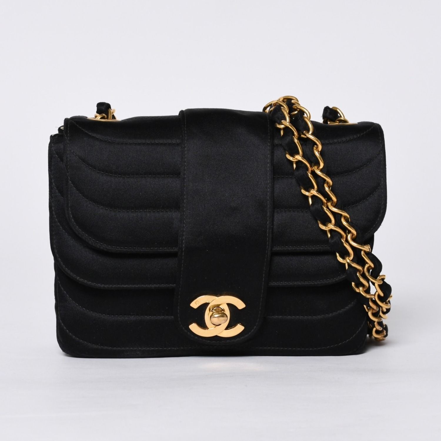 CHANEL シャネル マドモアゼル ミニチェーンショルダーバッグ 2番台 