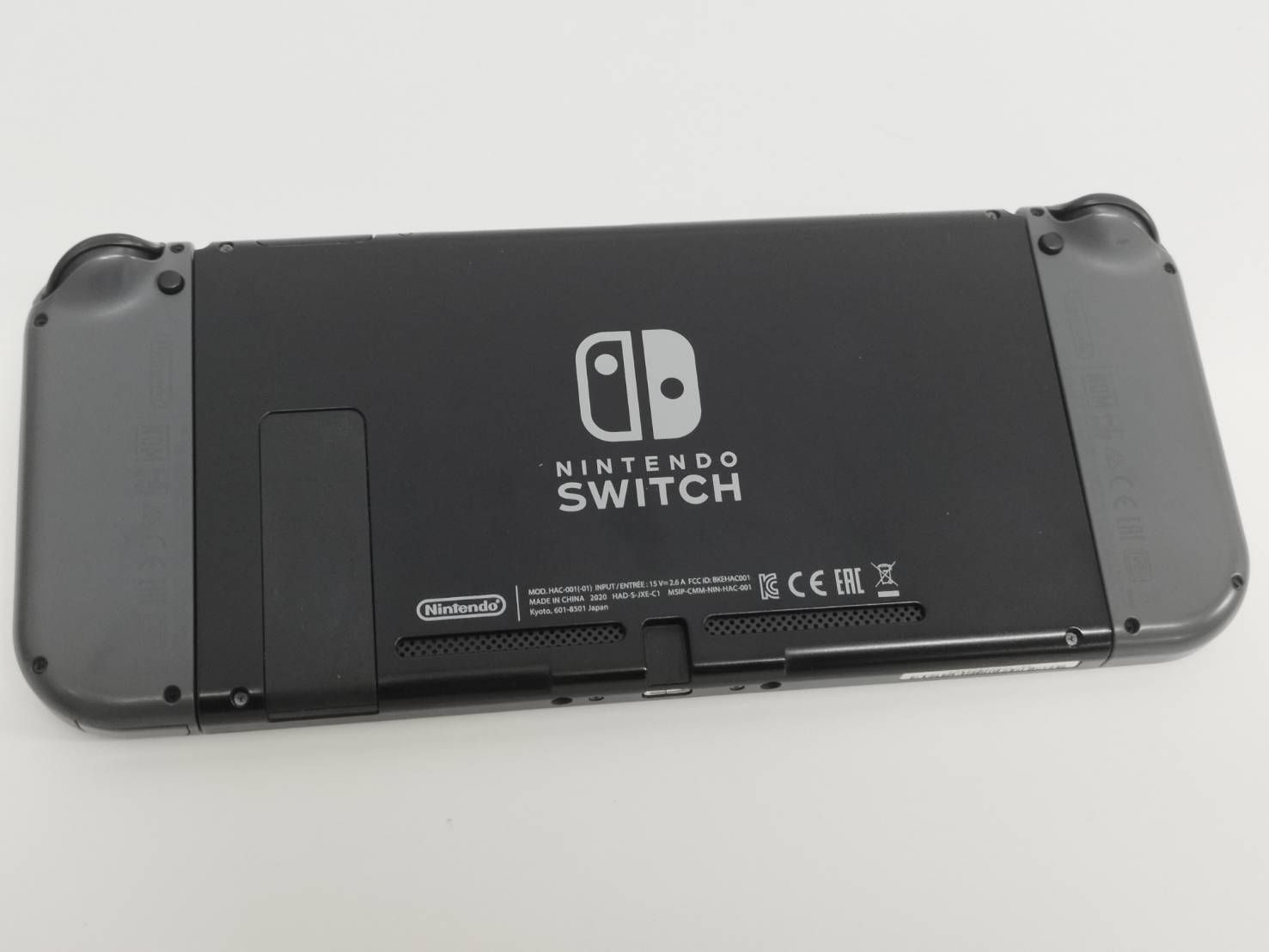 良品】Nintendo Switch HAC-001(-01)/2020年製/バッテリー強化版〈HAD