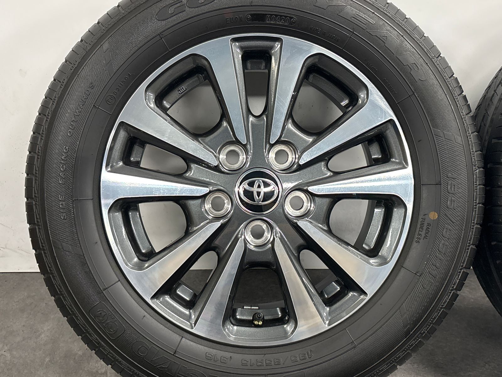 良好品】トヨタ エスクァイア 純正 15in 6J +50 PCD114.3 グッドイヤー 