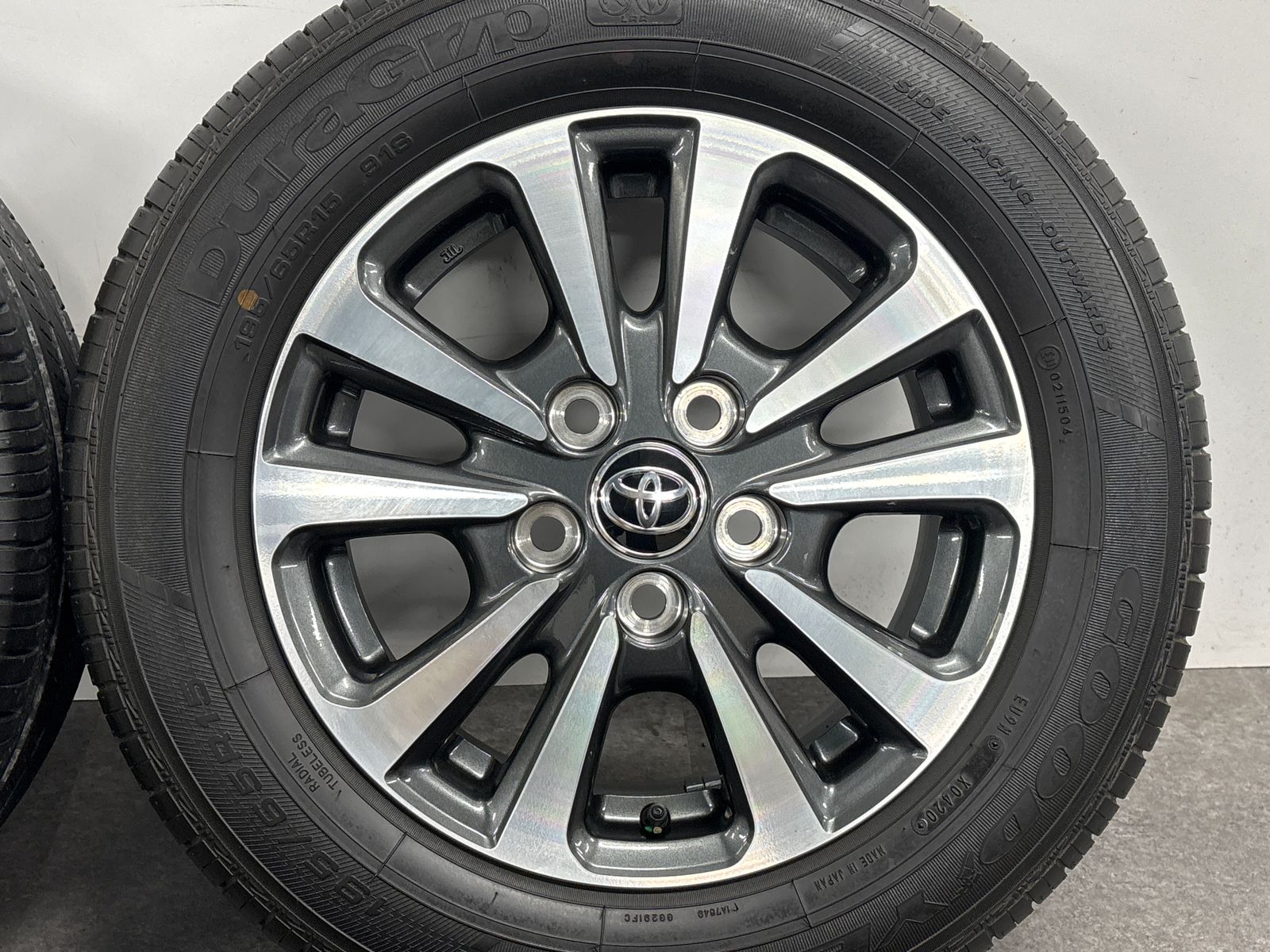 良好品】トヨタ エスクァイア 純正 15in 6J +50 PCD114.3 グッドイヤー 