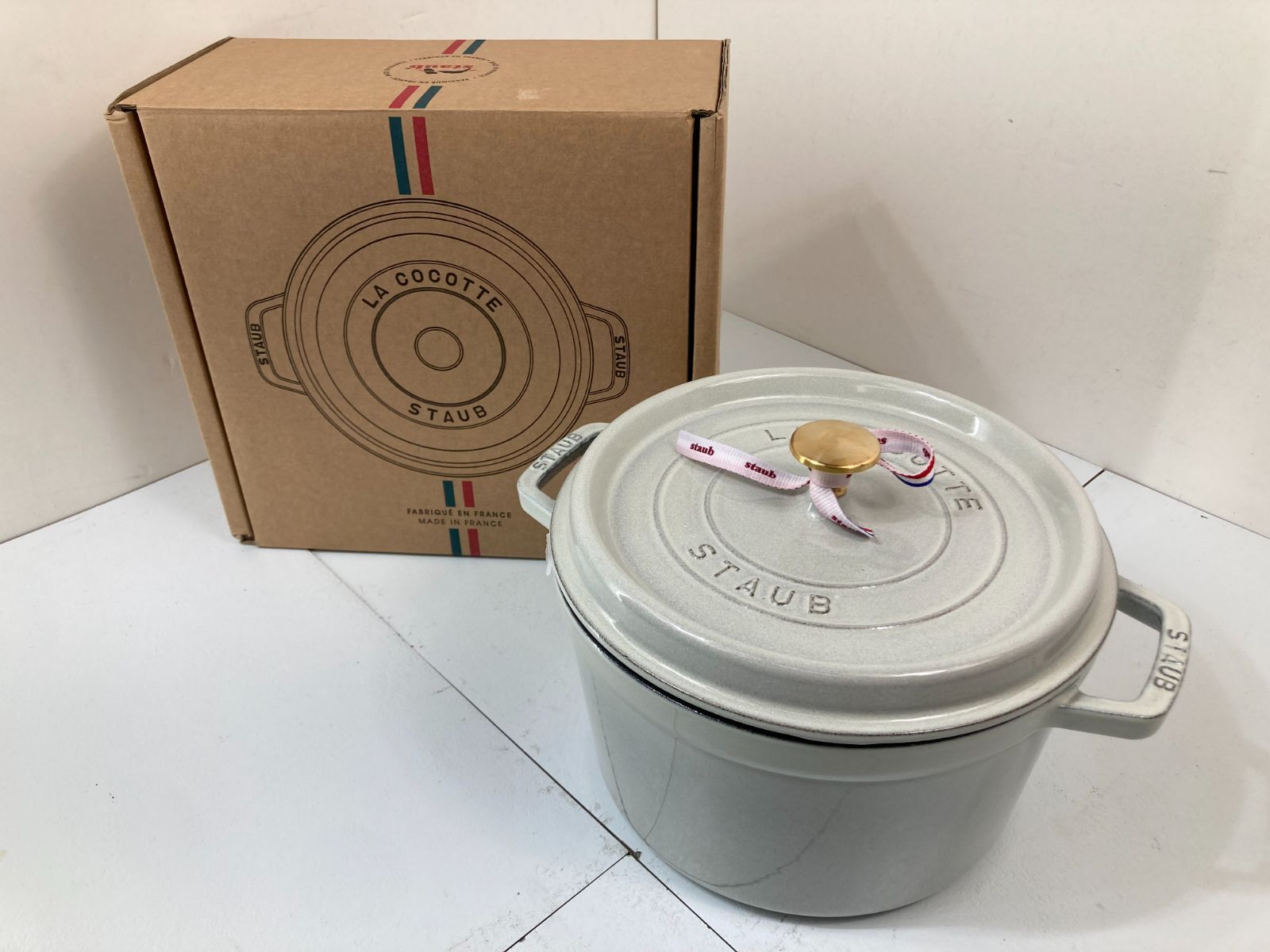 Staub ストウブ グランド ココット 24cm カンパーニュ - メルカリ