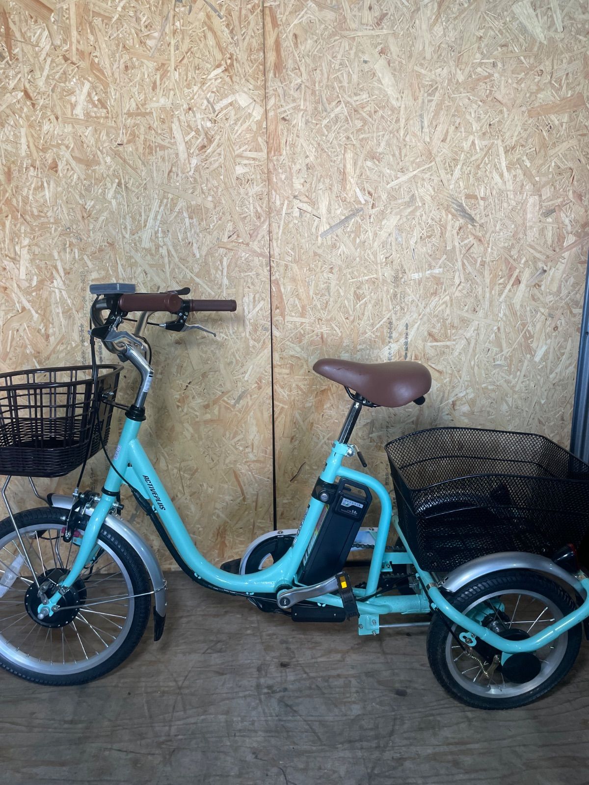 ACTIVEPLUS ノーパンク 電動アシスト 三輪自転車