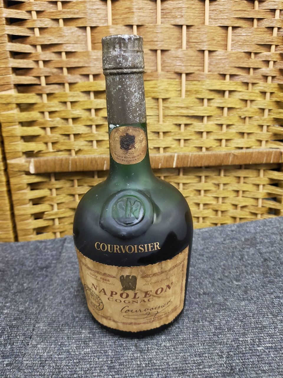 クルボアジェ ナポレオン コニャック 未開封 古酒 COURVOISIER 
