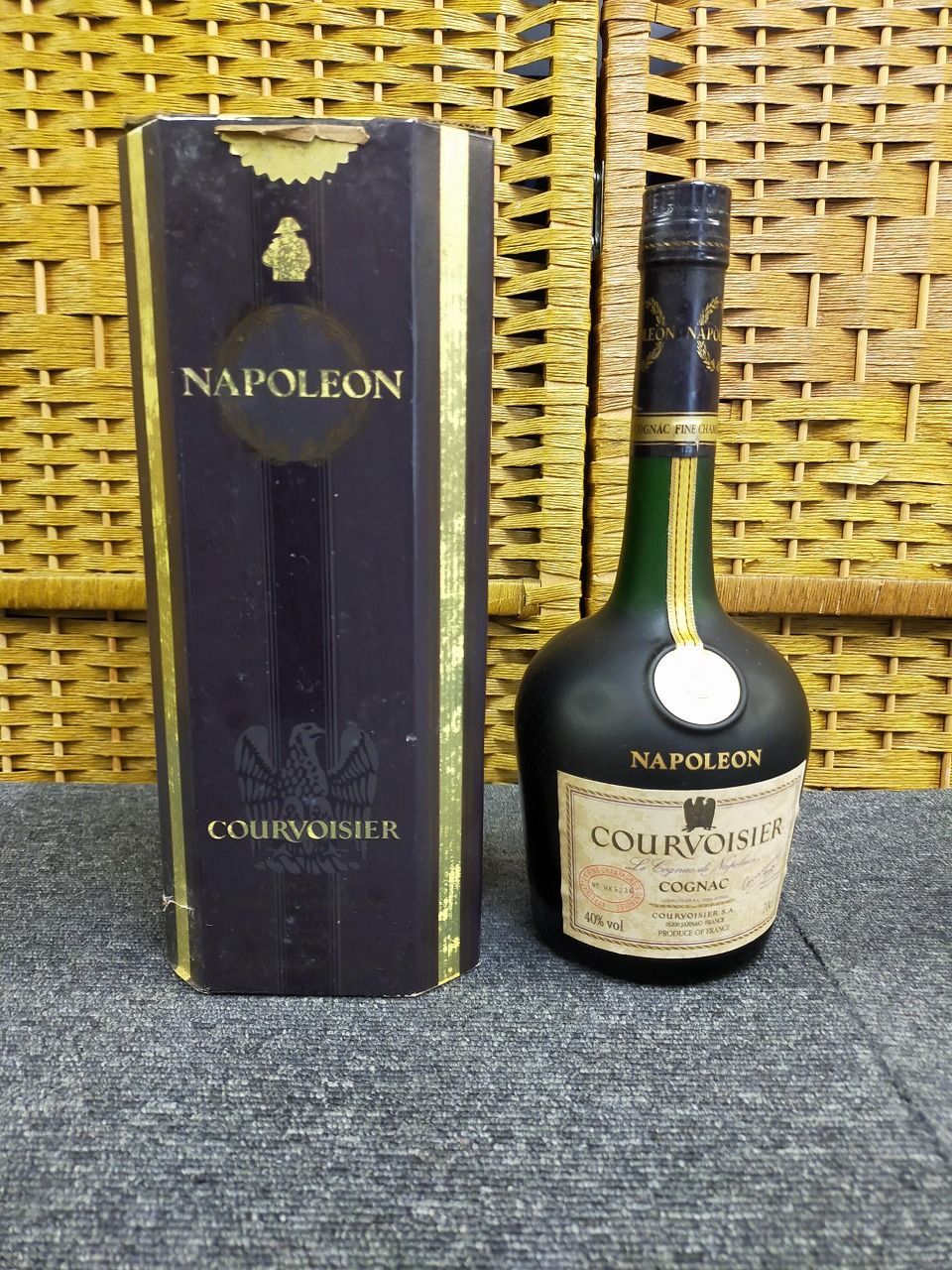 2本 クルボアジェ Courvoisier ナポレオン 旧ボトル 【古酒・未開栓】2