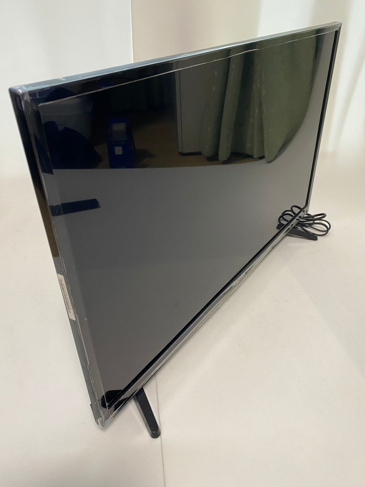 出品は2/26まで！Hisense液晶テレビ 〇 ハイセンス Hisense 32V型液晶テレビ 32BK1 前面:ブラック/背面