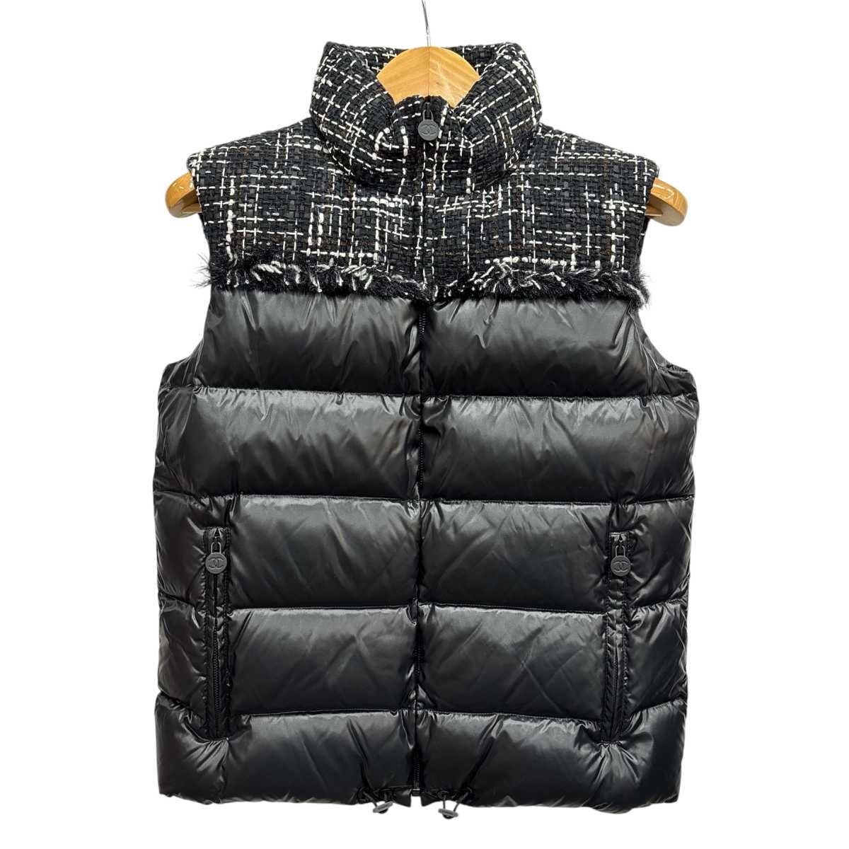 【美品】CHANEL シャネル ダウンベスト イタリア製 値下げ】CHANEL シャネル ココネージュ ツイード ダウンベスト