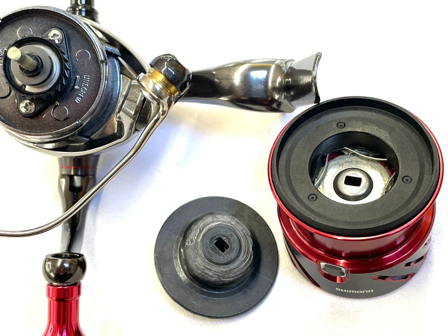 SHIMANOSTRADIC4000HGMスピニングリール　ゴメクサスノブ交換済 極美品 シマノ ストラディックCI4＋ 2500HGS ゴメクサス