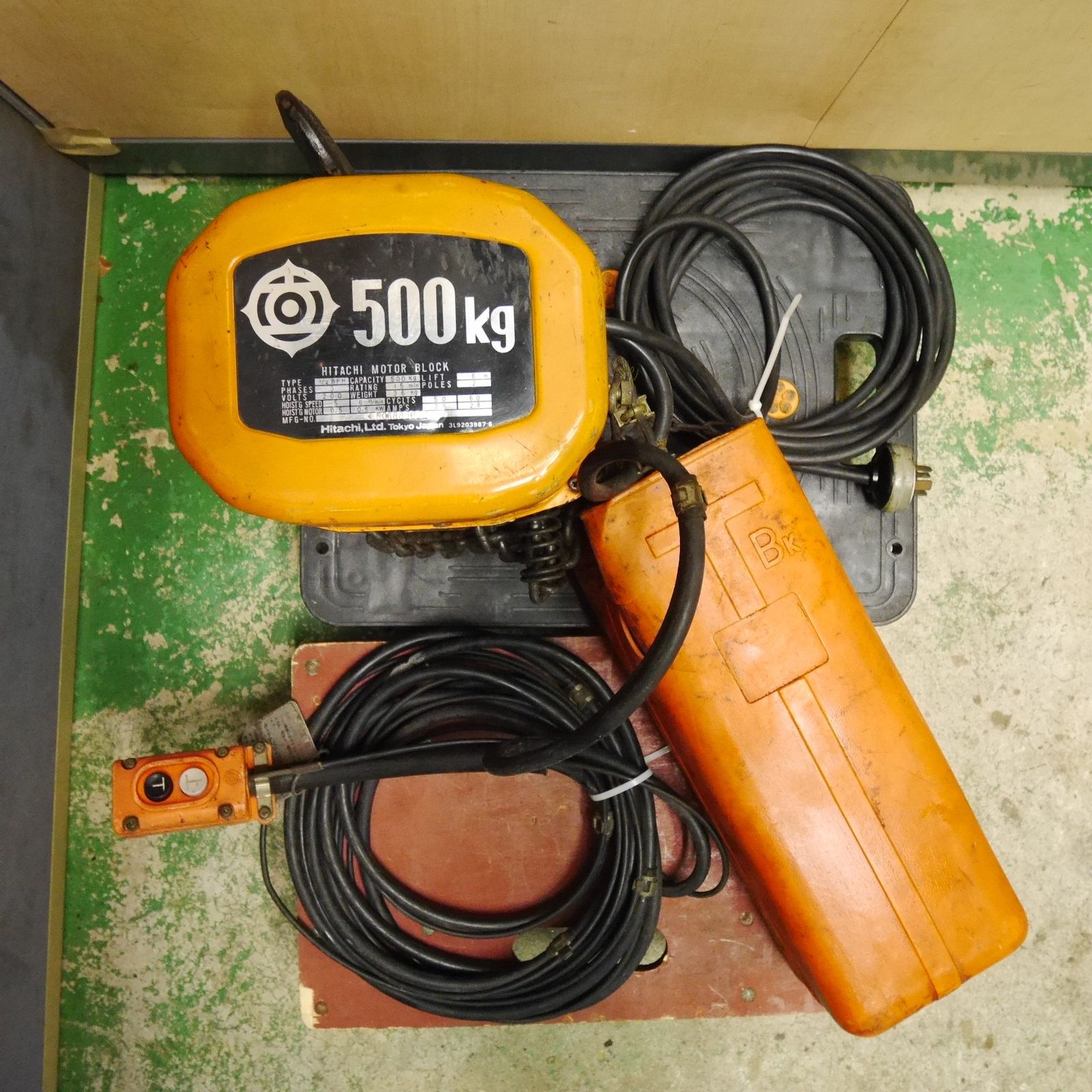 送料無料] ☆日立 チェーン ホイスト 1/2 BFH 500kg 200V 電動 