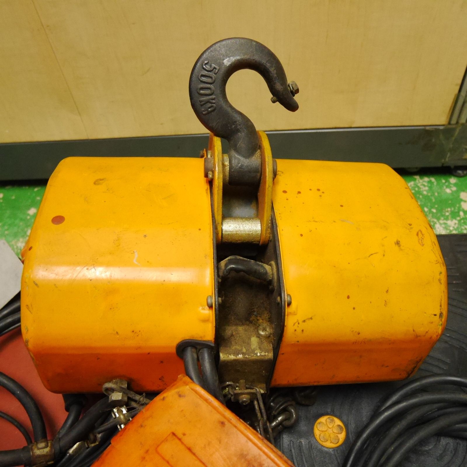 送料無料] ☆日立 チェーン ホイスト 1/2 BFH 500kg 200V 電動
