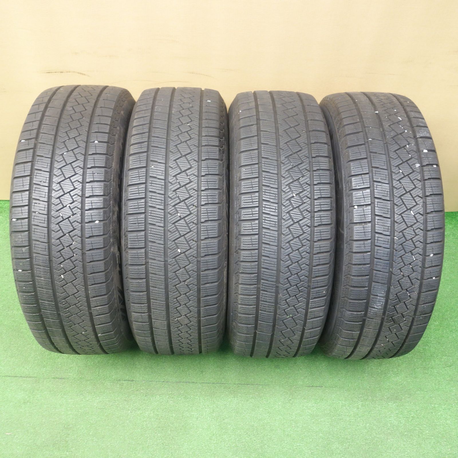 バリ溝！22年！キレイ！9.5分以上☆レガシィ 等 205/60R16 