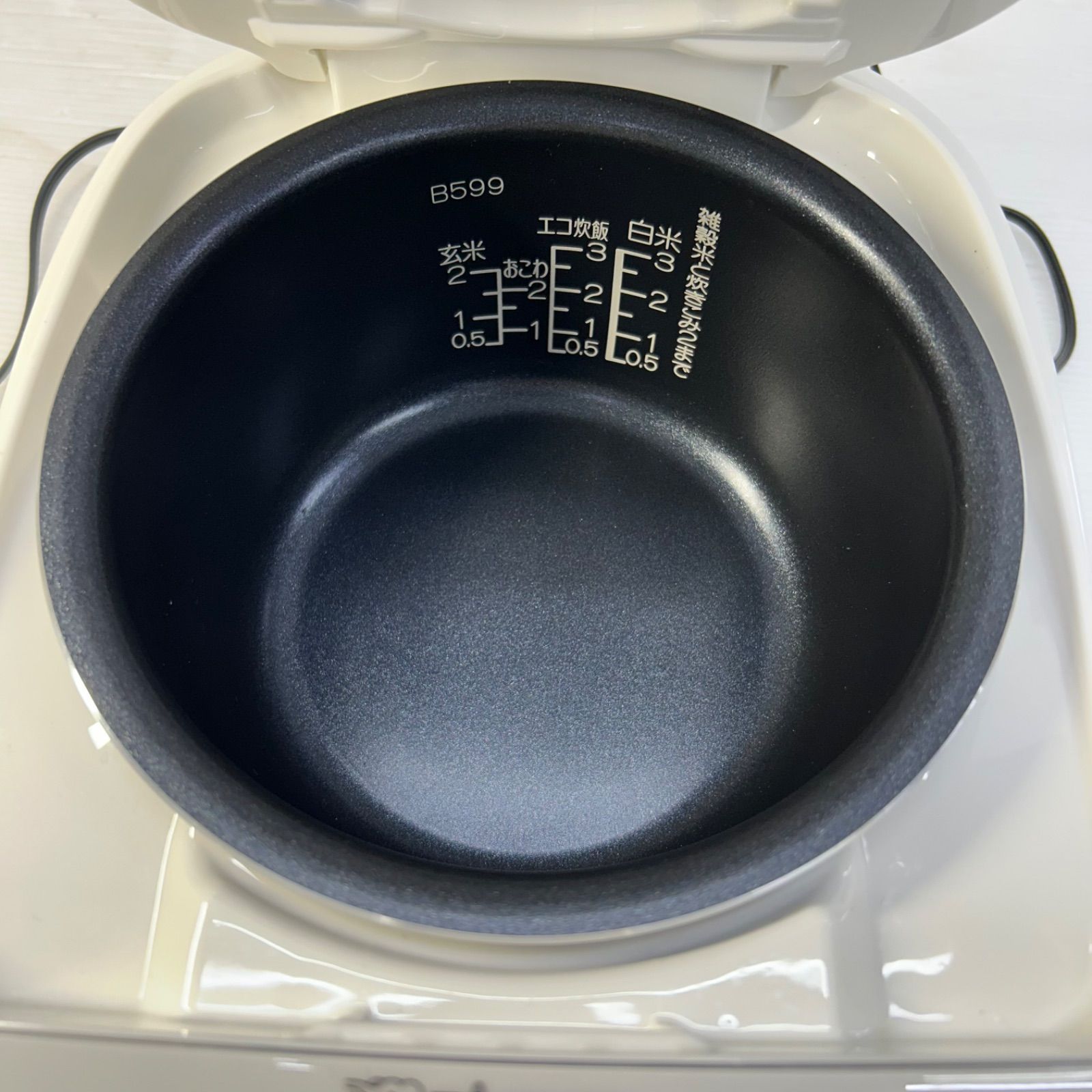 ☆炊飯器 ☆象印 マイコン炊飯ジャー NL-BF05 WZ ソフトホワイト3合 