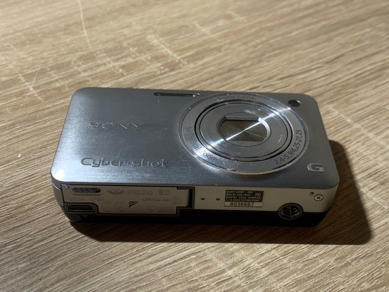 9605 Sony Cyber-shot DSC-WX5 シルバー デジカメ 動作確認済み【ネ 