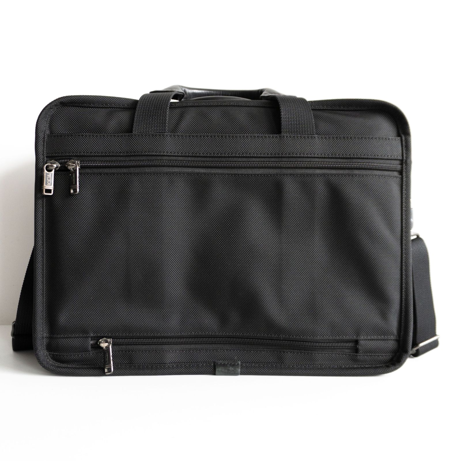 【美品】TUMI ブラック ビジネスバッグ 2way 26141D4 楽天市場】tumi 26141d4の通販