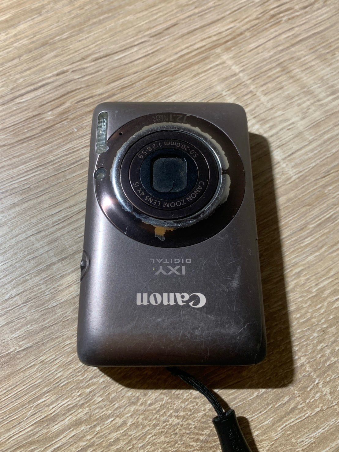 9639 Canon IXY DIGITAL 220 IS ブラウン デジカメ ジャンク品【ネ】