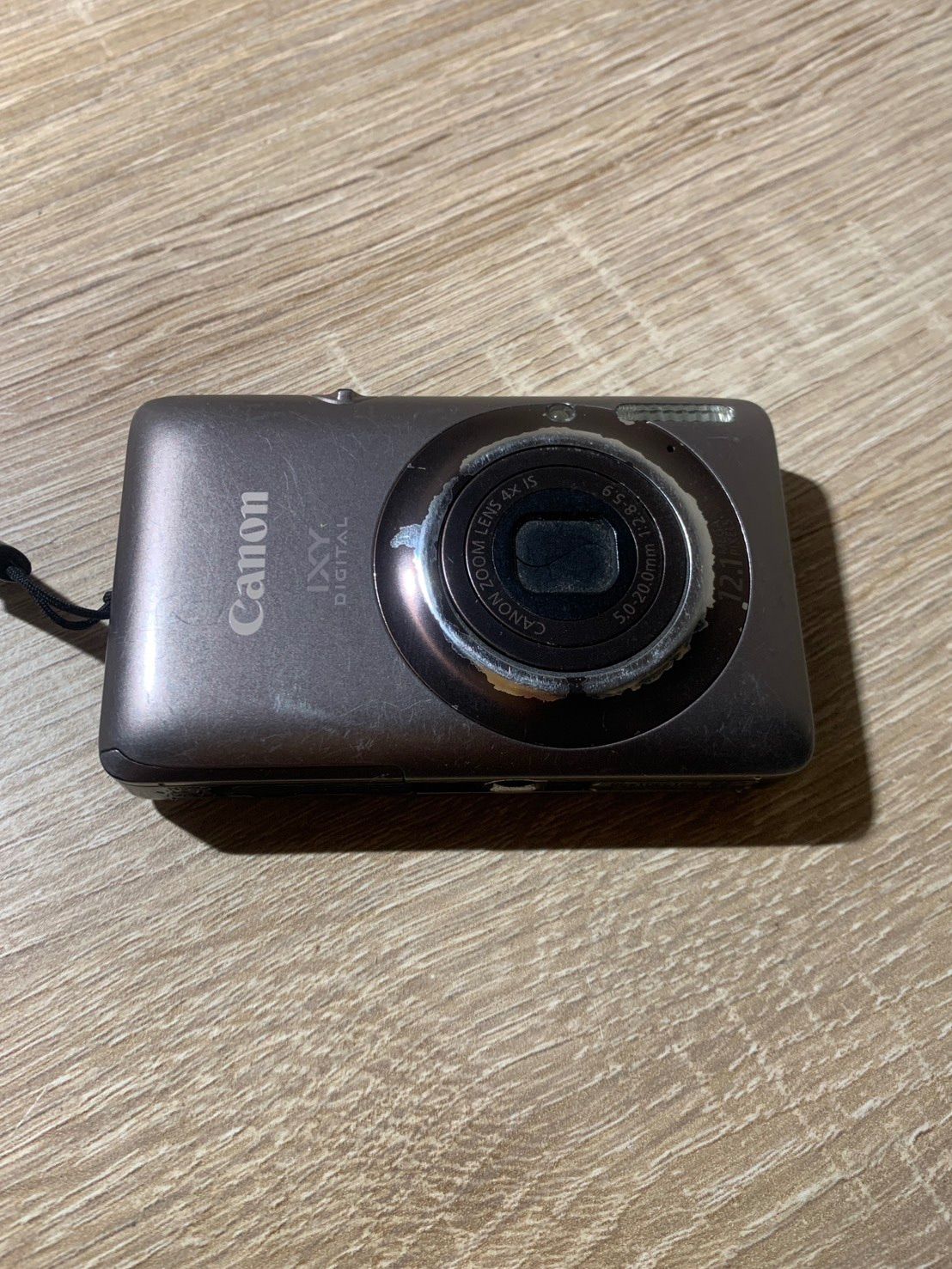 9639 Canon IXY DIGITAL 220 IS ブラウン デジカメ ジャンク品【ネ】