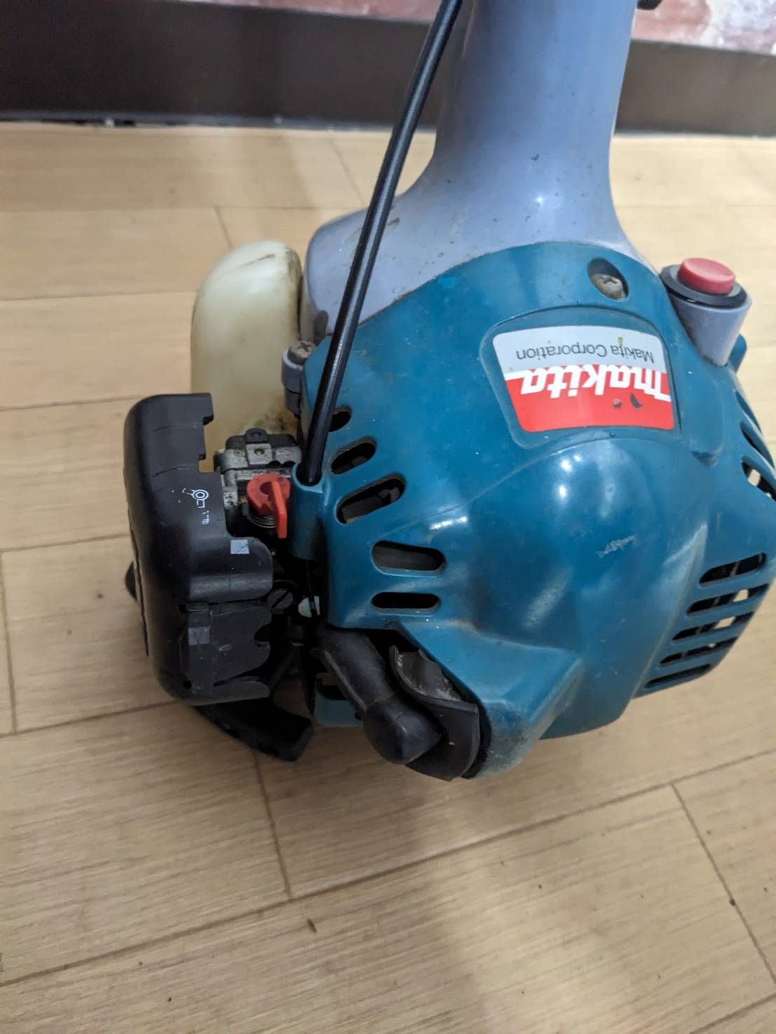 直接引取限定S94267 makita マキタ 草刈機 刈払機 草刈り機 MEM202 