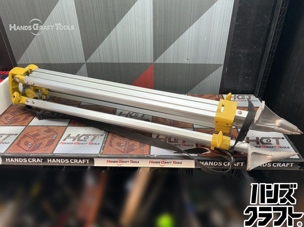 【中古】トプコン TOPCON AT-B2 オートレベル 三脚付き ※未校正の為ジャンク品扱い【ハンズクラフト佐賀】 〇【送料無料】トプコン AT-B2 オートレベル 三脚付き※未校正の為