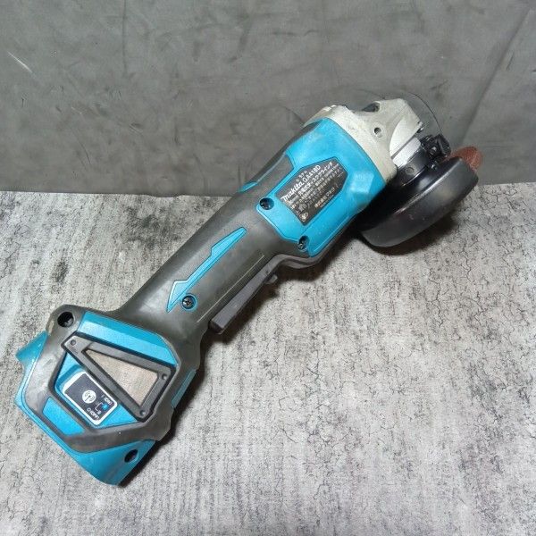 マキタ(makita) 100mmコードレスディスクグラインダ GA418DZ 本体のみ 