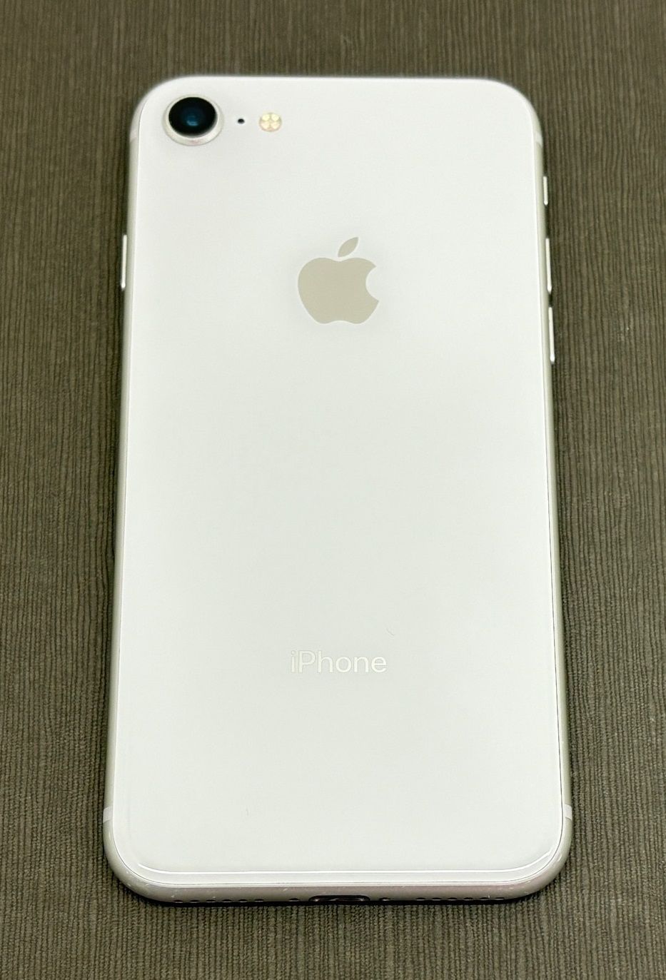 iPhone8 256GB ジャンク品 シルバー SIMフリー - メルカリ