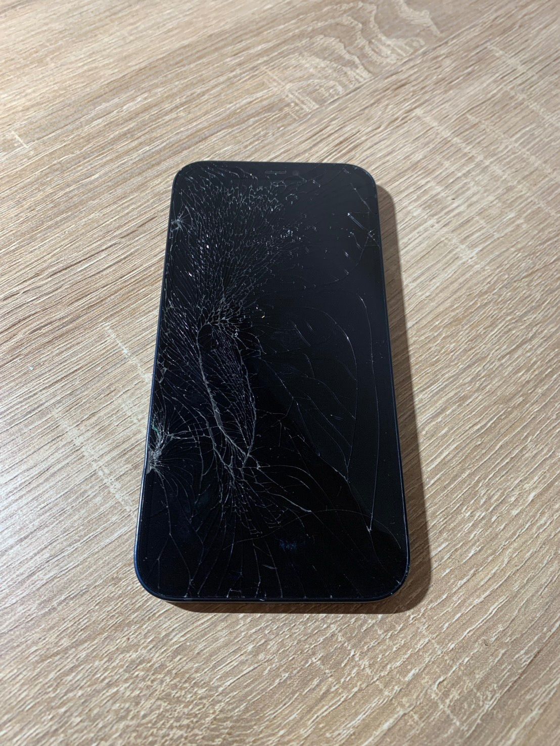 iPhone12 128GB ブラック ジャンク品 電源入らず 部品取り iphone12 128gb ジャンク部品取り ソフトバンク｜Yahoo!フリマ（旧