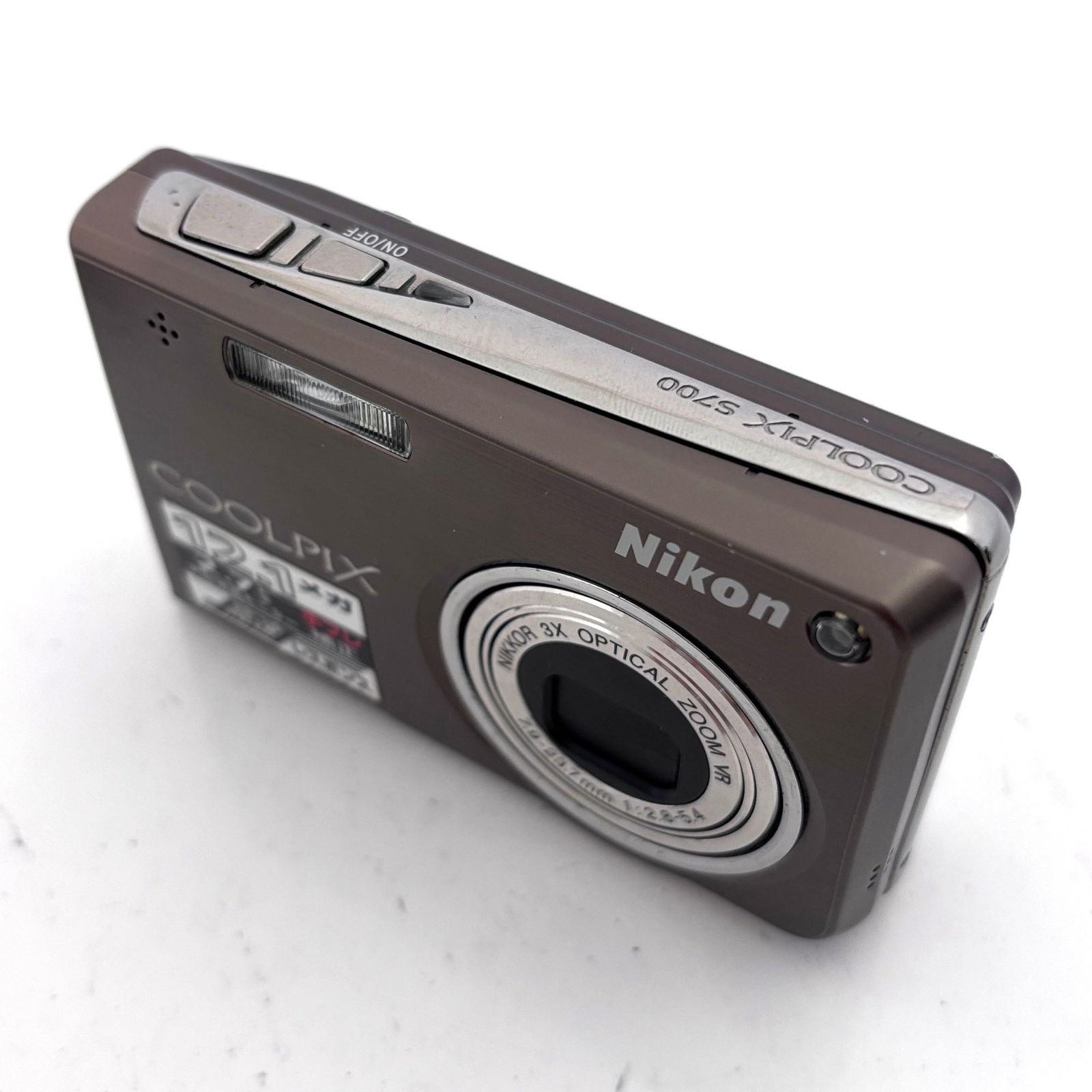 ニコン】Nikon COOLPIX S700 コンパクトデジタルカメラ + バッテリー 