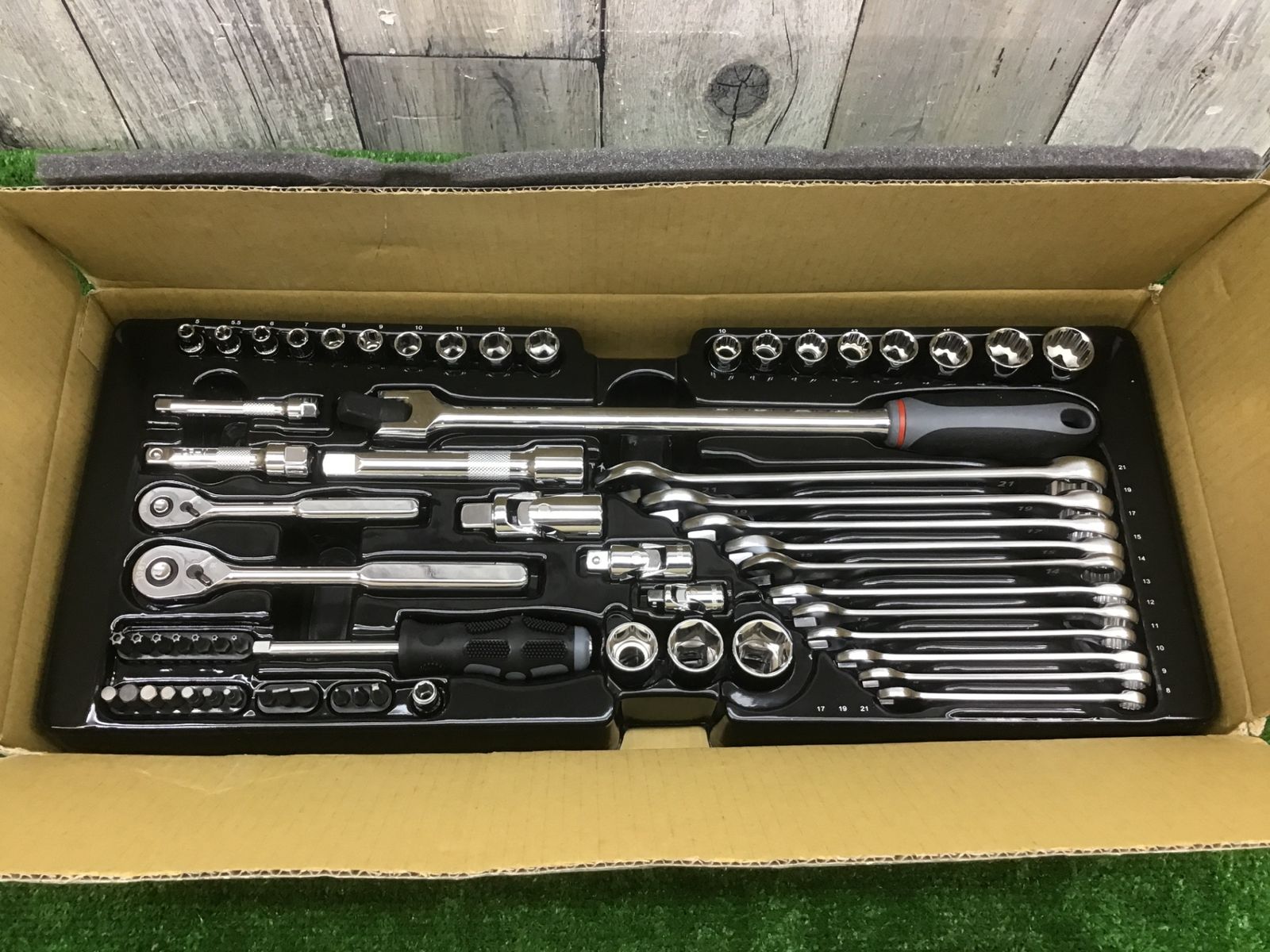【未使用品】STRAIGHTストレート　ツールキット 87ピース 10-8387●アクトツール富山店●BR