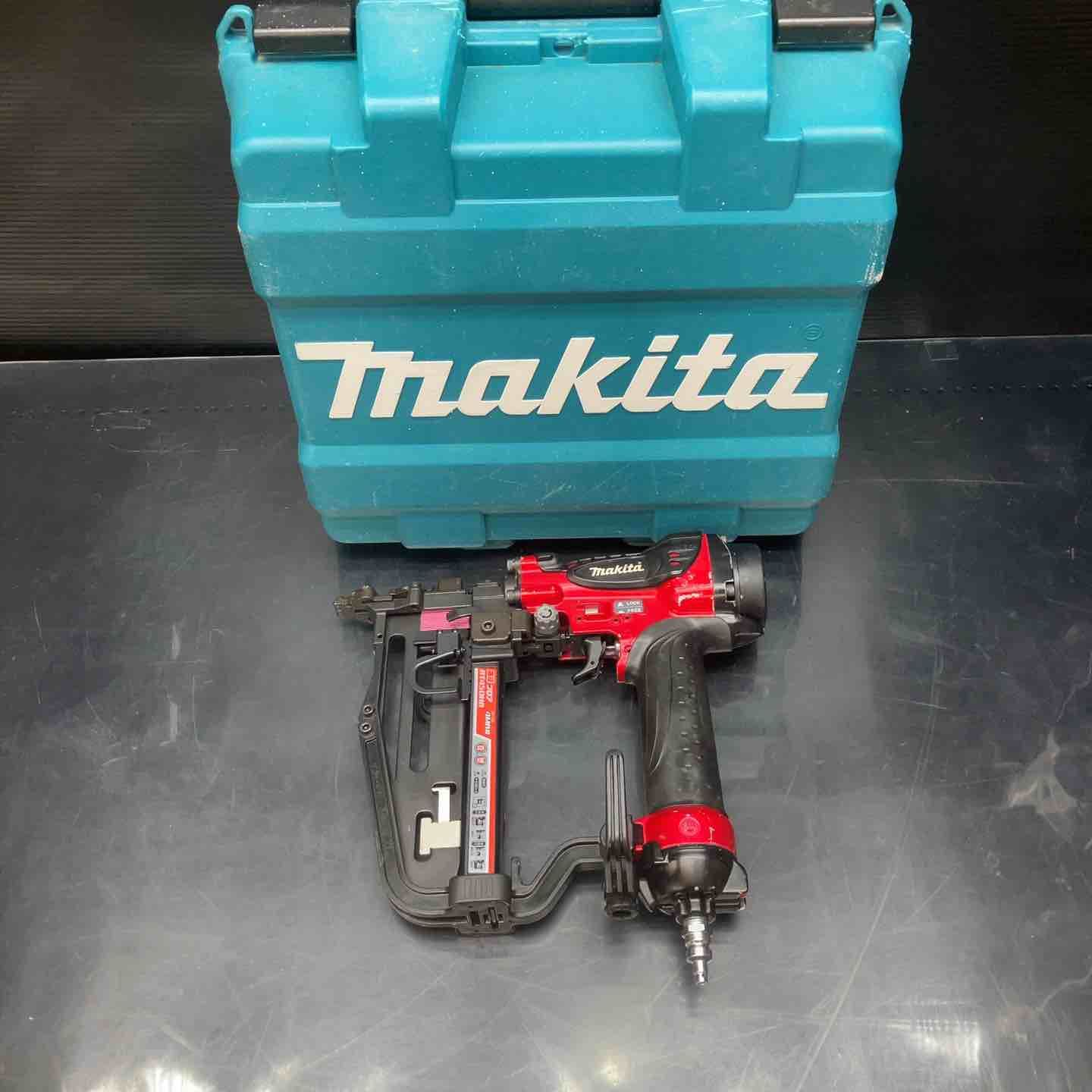 マキタ(makita) 高圧フロアタッカ AT450HA【川越店】 - メルカリ