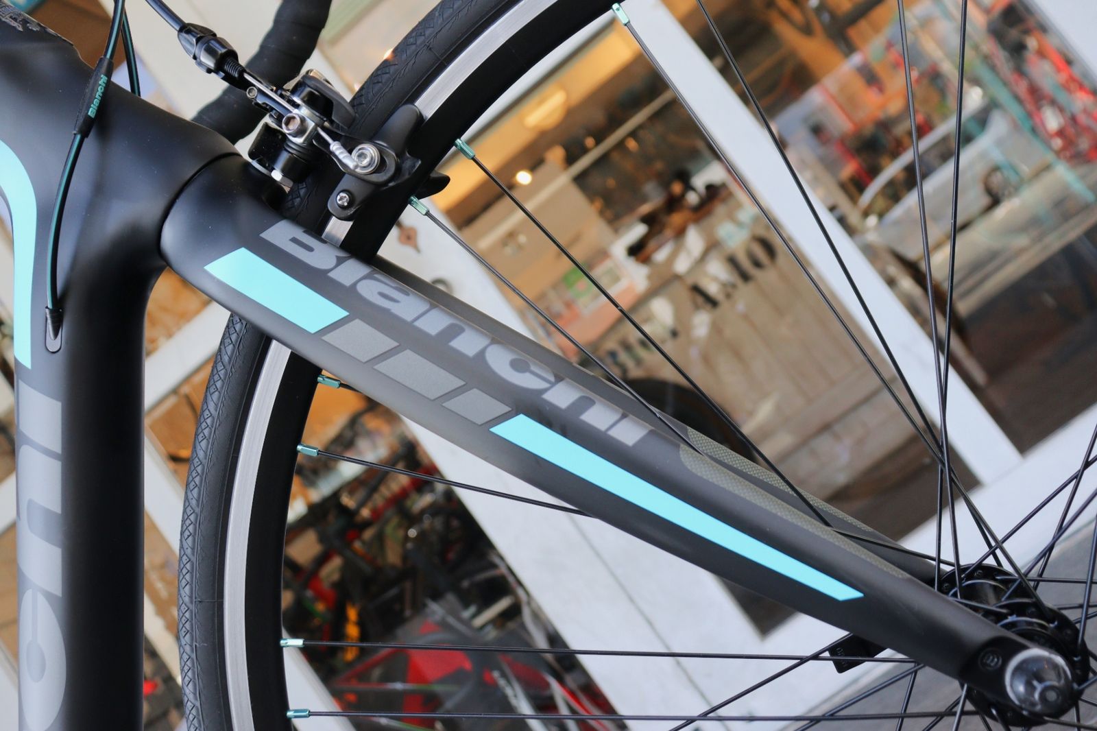 ビアンキ BIANCHI インテンソ INTENSO 2018モデル 53サイズ シマノ 105