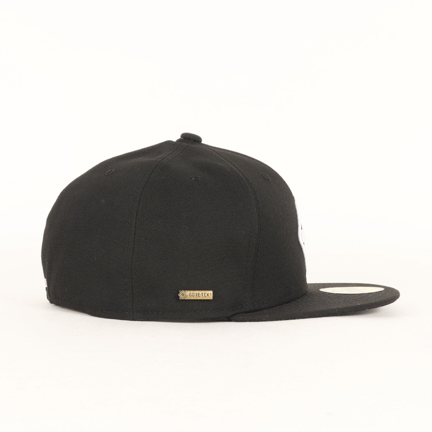 F.C.Real Bristol キャップ ブラック サイズ:7 8/3 | NEWERA / GORE
