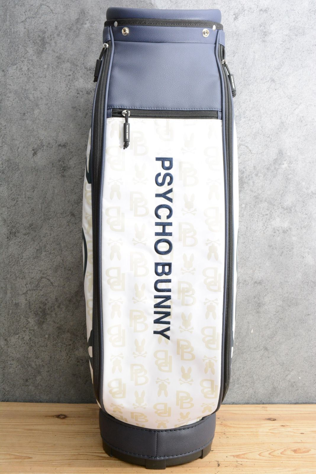 BUNNY モノグラムロゴ