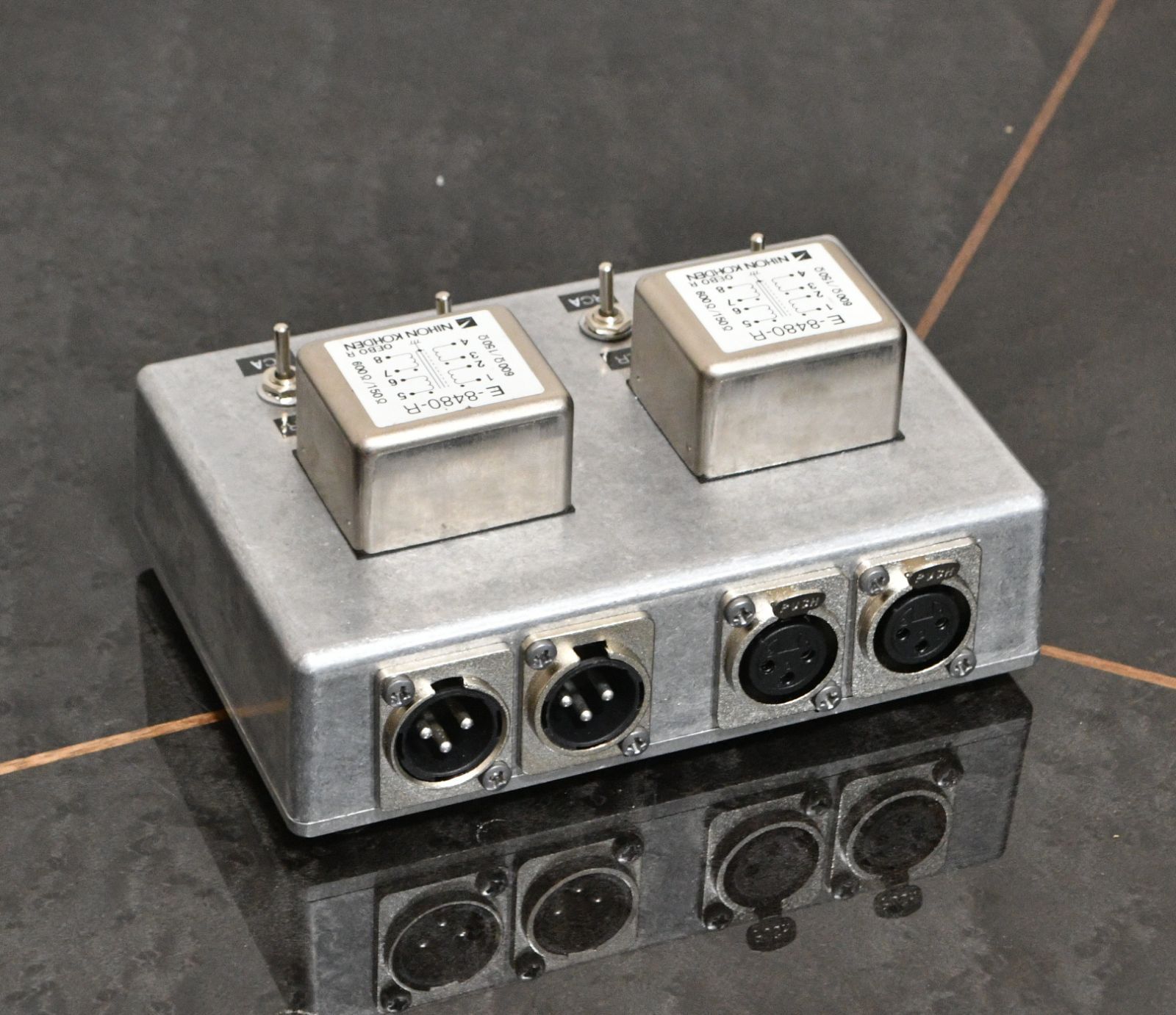 日本光電工業 入力トランス　XLR＜＞RCA変換ライントランス