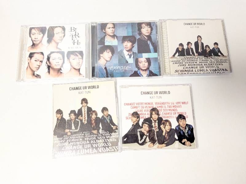 KAT-TUN シングル　アルバム　パンフレット　まとめ売り【44点】 新版 KAT-TUN シングル アルバム パンフレット まとめ売り【44点】 KAT