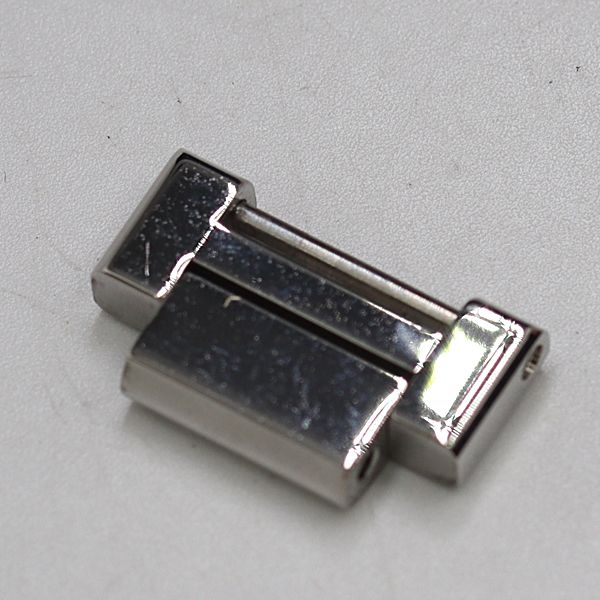 美品 グッチ パンテオン クロノグラフ 115.2 純正コマ シルバーカラー 