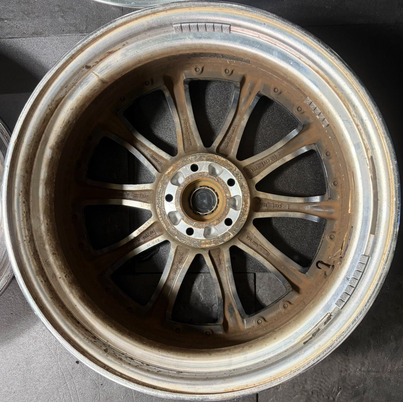 WORK ワーク SCHWERT シュバート ハブ径約73mm 19インチ 8J +45 PCD 